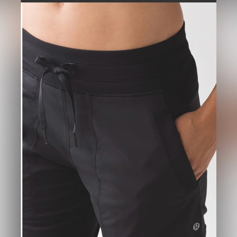 🍋Women’s Lululemon Dance Studio Pant III Lined 32" Size 4 Black W5AERR🍋 - Picture 13 of 16